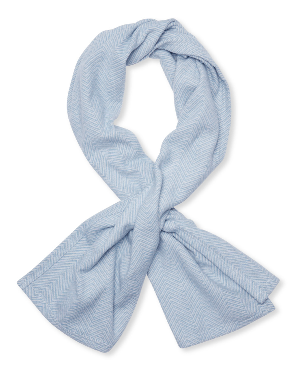 Chappywrap Bayside Herringbone Shawl in Fog tied as a scarf
