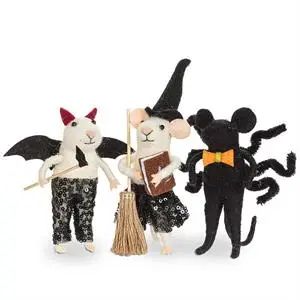Abbott mice in Halloween costumes figurine
